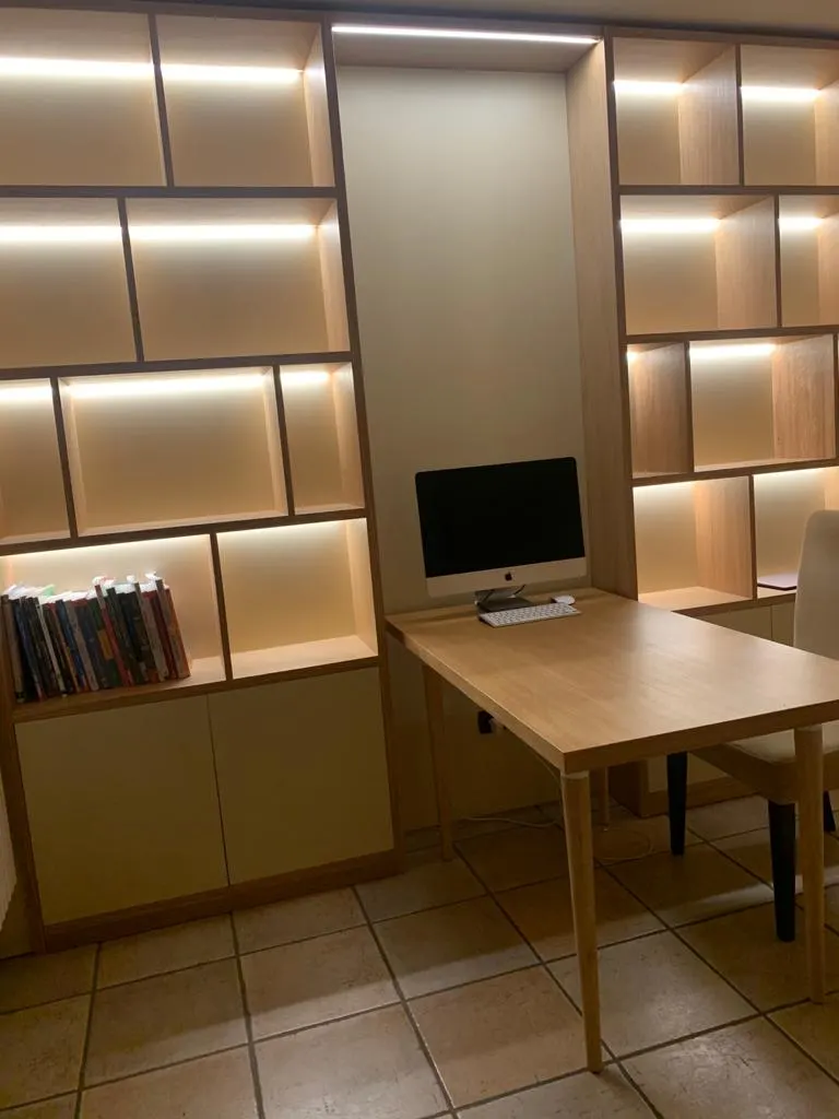 Libreria su disegno del committente – foto 1