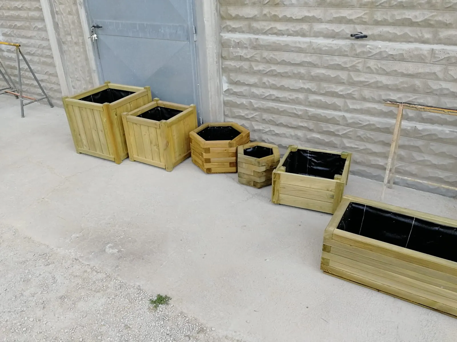 Vasi e fioriere in legno – foto 5
