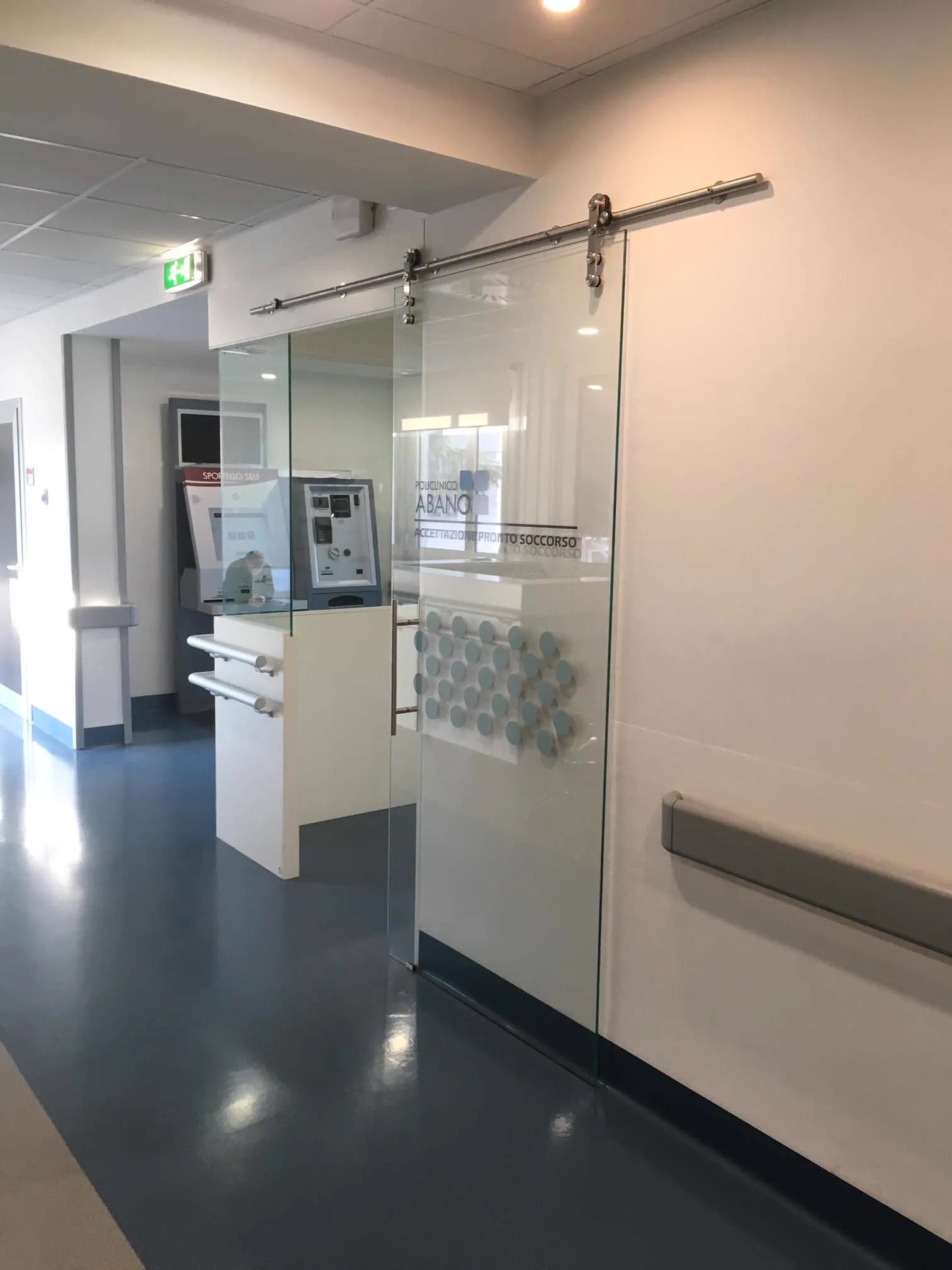 Policlinico di Abano Terme: triage, pareti e spogliatoi – foto 5