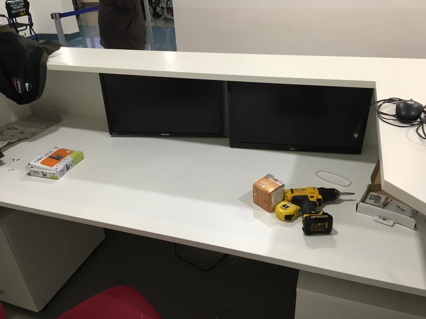 Policlinico di Abano Terme: triage, pareti e spogliatoi – foto 2